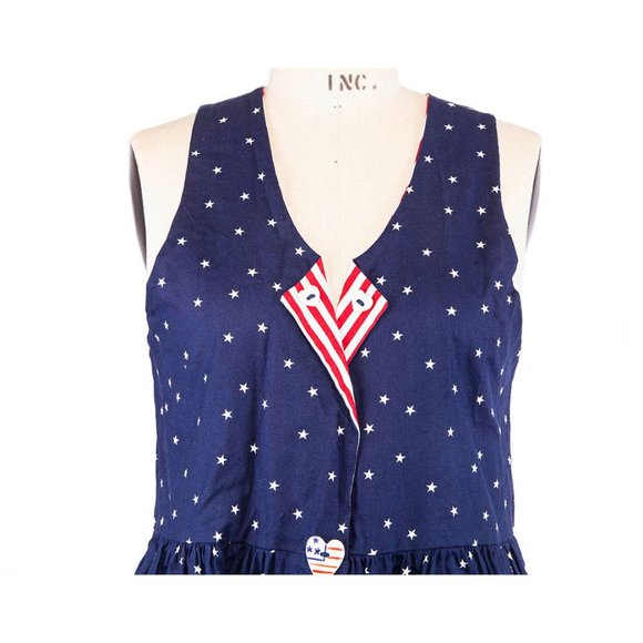 Dogwood Lane Women’s Blue Dress Patriotic Flag Button Stars Hearts Sleeveless S - Picture 2 of 9